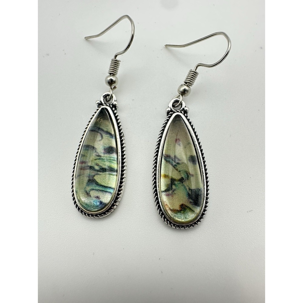 Vintage Boho Silvertone teardrop Dingle Earrings Swirl Inlay Twisted Wire Bezel